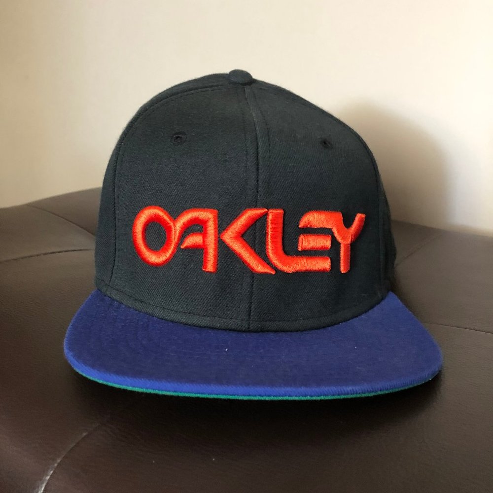 Oakley Snapback
